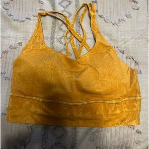 Lululemon sports bra